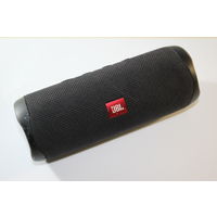 Беспроводная колонка JBL Flip 5 (черный)