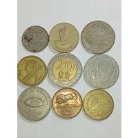 Африка 2  , 9 монет без повторов с рубля .