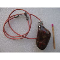 Кулон из красной яшмы. натуральный камень