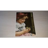 Германия девочка с виноградом дети шляпка соломенная  1940-50-е гг