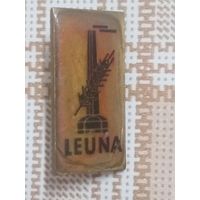 Германия город Лойна химический завод земля Саксония-Анхальт знак ГДР значок Leuna