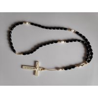 Католические чётки (Розарий) Чёрные с белым крестом.