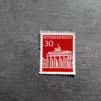 Марка Германия 1966 год. Бранденбургские ворота
