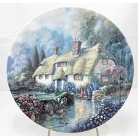 Фарфоровая тарелка серия Поэтические коттеджи Сады в Олдербери W.S.George Bentley House Limited США