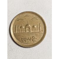 Пакистан 2 рупии 2003 года .