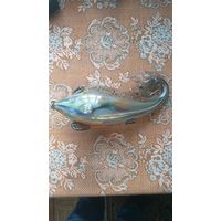Винтажная статуэтка рыбы, цветное стекло.