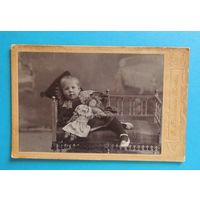 Фото кабинет-портрет "Маленькая леди", до 1917 г., Москва, фот. Бродовский