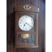 Старинные часы Мауте