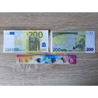 Сувенирные банкноты 200 евро 10шт.