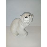 Статуэтка белый медведь
