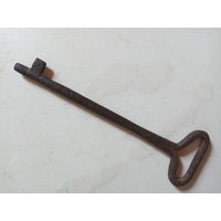 Большой старинный кованый ключ от замка 23.5 см