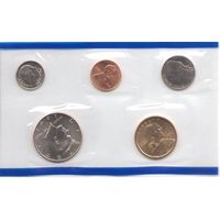Годовой набор монет США 2002 г. с одним долларом Сакагавея "Парящий орел" двор Р (1; 10; 25; 50 центов + 1 доллар) _UNC