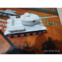 Русские танки 63 (модель + журнал)