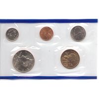 Годовой набор монет США 2001 г. с одним долларом Сакагавея "Парящий орел" двор Р (1; 10; 25; 50 центов + 1 доллар) _UNC