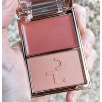 Patrick TA Double-Take Creme&Powder Blush DUO в оттенке She's blushing