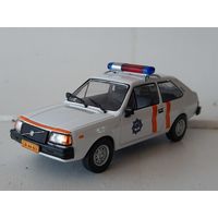 VOLVO 343. Полиция Нидерландов. 1/43. Полицейские машины мира.