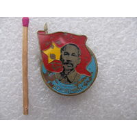 Знак. Компартия. Хо Ши Мин революционер Вьетнама. тяжелый