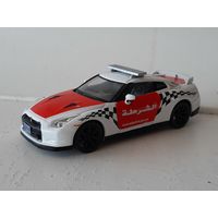 NISSAN GT-R. Полиция Абу-Даби, ОАЭ. 1/43. Полицейские машины мира.