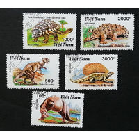Вьетнам 1990 г. Динозавры. Фауна. полная серия из 5 марок #0240-Ф1P55