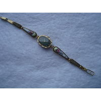 Часы "Луч" кварцевые , браслет: ажурная скань с финифтью, не носились.
