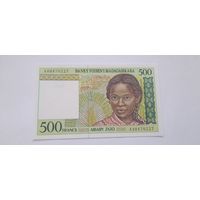 Мадагаскар 500 франков 1995 года UNC