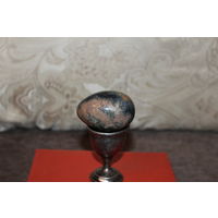 Декоративное яйцо выполненное из натурального природного камня, размер 6.5*4.5 см.