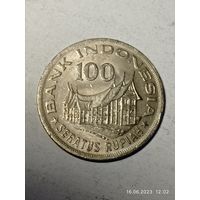 Индонезия 100 рупий 1978 года .