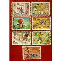 Вьетнам. Футбол. ( 7 марок ) 1982 года. 9-11.