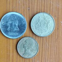 Намибия 1 доллар 2008, Индия 2 рупия 2014, Франция 10 сантимов 1974  -21