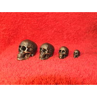 Набор миниатюрных черепов, реалистичных, бронза