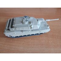 Коллекционная модель танка Абрамс