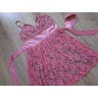 Платье нарядное, розовый гипюр, р.М
