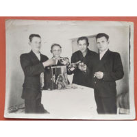 Фото из СССР "На посошок с баяном". г. Лепель. 1950 г. 9х12 см