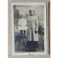 Фото "Мама и дочь", до 1917 г.