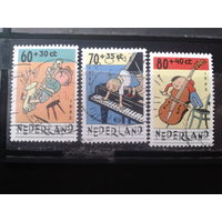 Нидерланды 1992 Дети и музыка Полная серия Михель-2,0 евро гаш