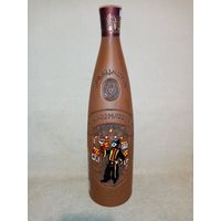 Бутылка от Киндзмараули грузинского вина. Глина