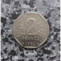 2 франка 1982 года Франция.