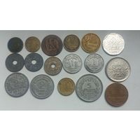 17 разных монет Франции