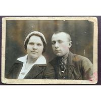 Фото женщины и мужчины. 1933 г. 10х15 см. На паспарту