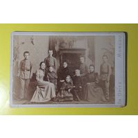 Фото кабинет-портрет "Большая семья", Москва, до 1917 г.