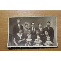 Семейное фото, Польша, размер 13.5*8.5 см.