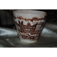 Кофейная фарфоровая чашка из Англии, - с красивым изображением сюжета охоты дворян.