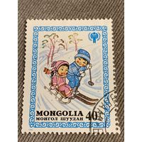 Монголия 1980. Детские зимние игры. Марка из серии