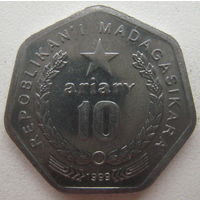 Мадагаскар 10 ариари 1999 г.