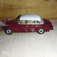 Винтаж.Mercedes 300.RIO.Италия.1/43.