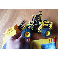LEGO Техник 8453 бульдозер/грейдер. 2002. Оригинал (не китайская подделка).