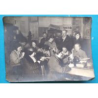 Фото трудовых будней (2). 1920-30-е. 12х16 см.