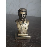 Бюст И.В.Сталин.Гипс,8 см.