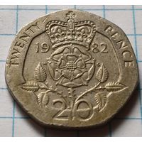 Великобритания 20 пенсов, 1982     ( 3-2-2 )