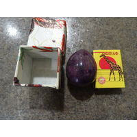 Яйцо из натурального фиолетового оникса в коробке